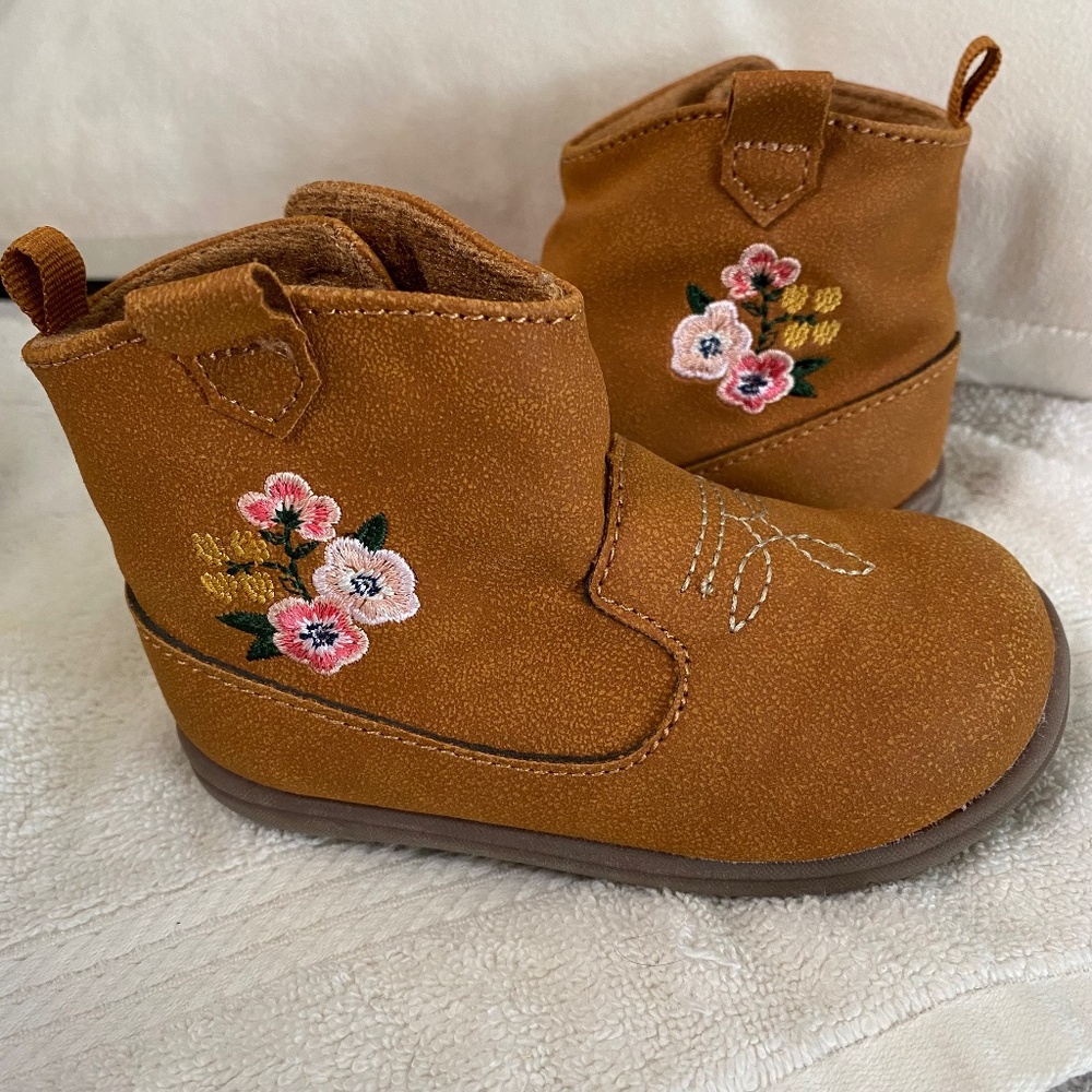 Carter’s Baby Western Style Embroidered Floral Walking Boots Velcro Closure 5.5